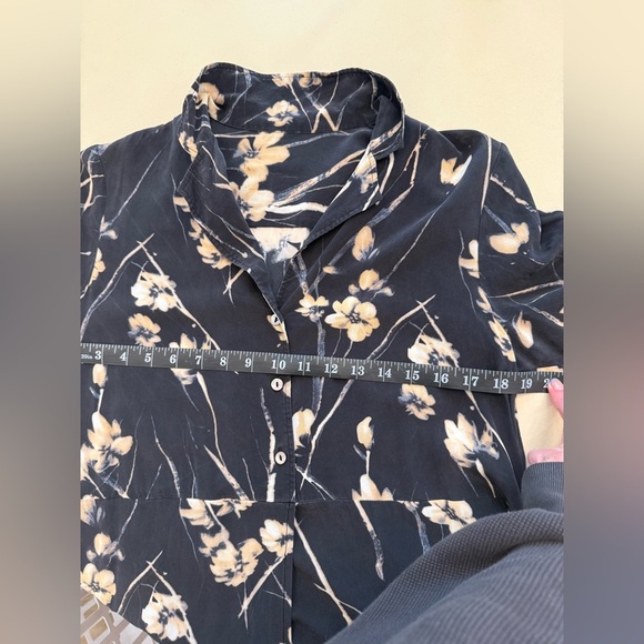 Reformation Black and White Puff Sleeve Midi Dress 100% Silk - Picture 6 of 6